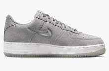 Load image into Gallery viewer, Men’s Nike Air Force 1 Low Retro
