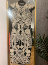 Load image into Gallery viewer, Embroidered Fish Detailed Dress
