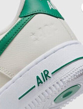 Load image into Gallery viewer, NIKE WOMEN’S AIR FORCE 1 &#39;07 SE XCAT
